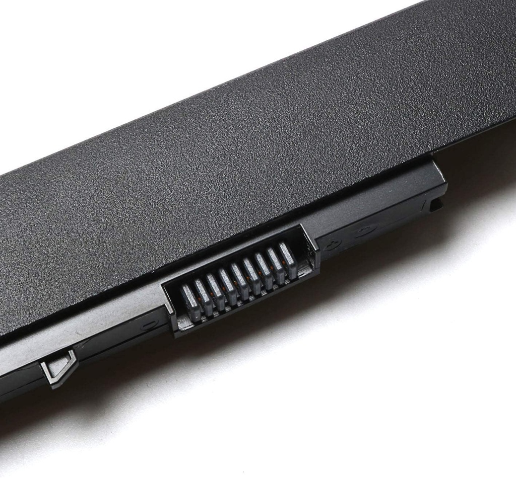 Bateria HP COMPAQ HS03 de 4 celdas Li-ion, Voltaje 14.8V, Capacidad 2200mAh, Modelos compatibles HP 240 G4 HP 245 G4 HP 246 G4 HP 250 G4 HP 255 G4 HP 256 G4 no todos los modelos constan, Color Negro