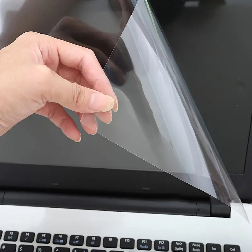 Pack Mica Protectora 3 en 1 de Laptop 15.6, cubre Pantalla, cubre Teclado,  cubre Estetico posterior, material Transparente, Antirayones